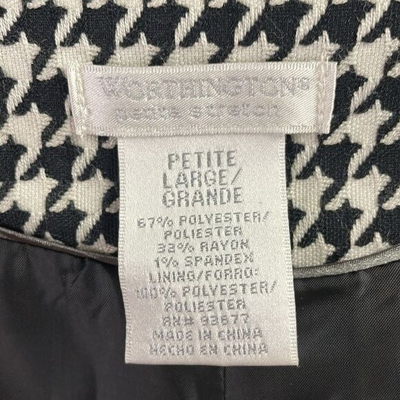 Worthington Ladies Petite Large Cropped Button Jacket Houndstooth Black White - Picture 6 of 8